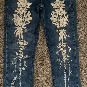 7 For All Mankind Blue and Cream Straight Leg Jeans with Elegant Floral Design